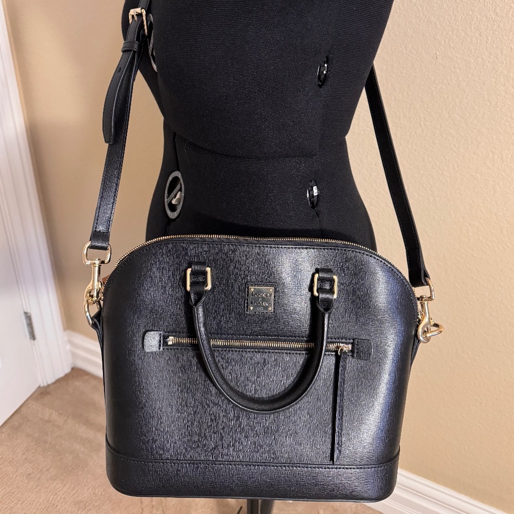 Dooney & Bourke Saffiano Domed Zip Satchel in Black - Like New